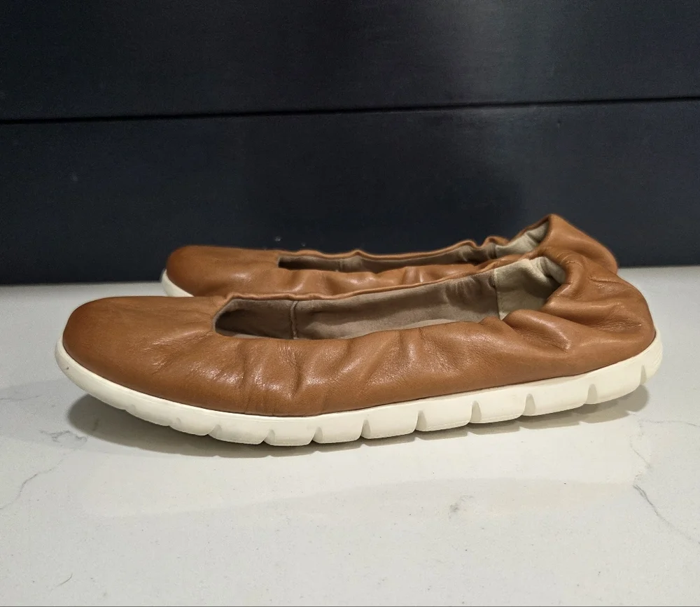 Sas Radiant Ballet Flat Women's Tan Leather Flexible Sole Made In USA Size 9.5
